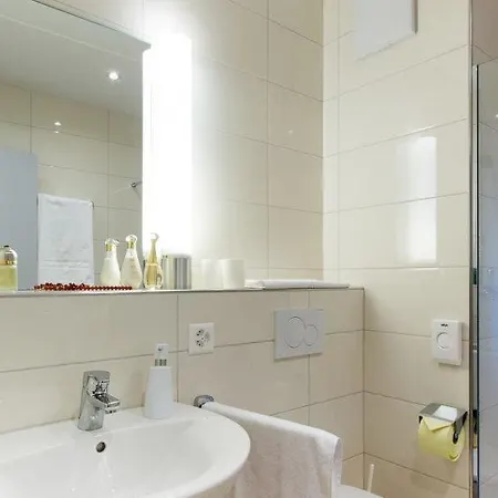 Sleeps 4 Wifi T425790 Apartment